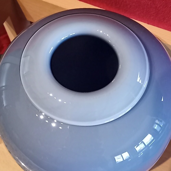 Vintage LARRY LASLO For MIKASA. Ombre Purple Glass Vase. Flawless Condition. - Picture 3 of 15